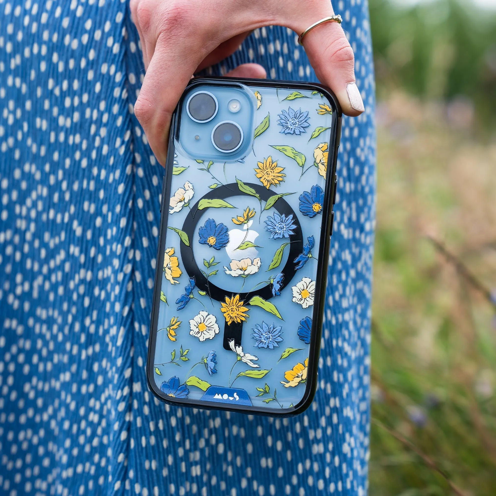 Flowers MagSafe® Compatible Printed Phone Case – Floral Blue