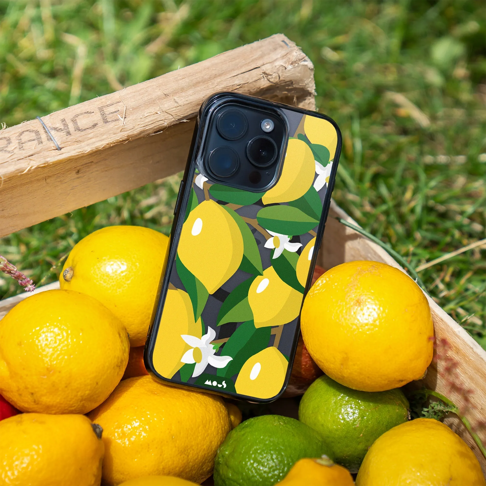 Fruits MagSafe® Compatible Printed Phone Case – Lemon